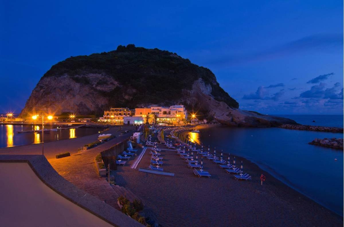 Hotel Terme Tirrenia Ischia Exteriör bild